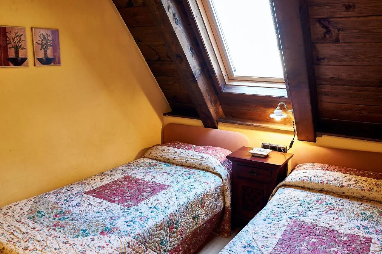 Apartamentos Solsalient Vilach  0*,