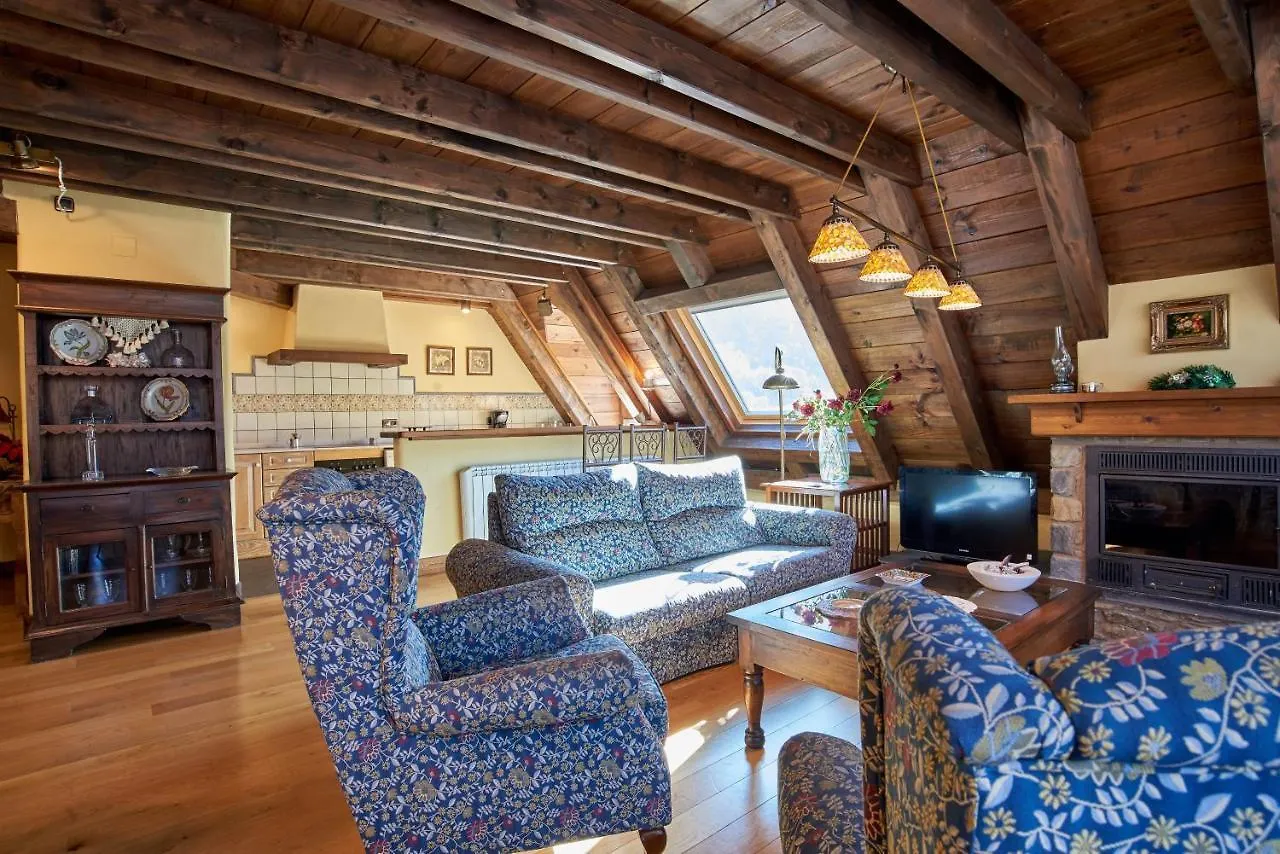 Apartamentos Solsalient Vilac Spain